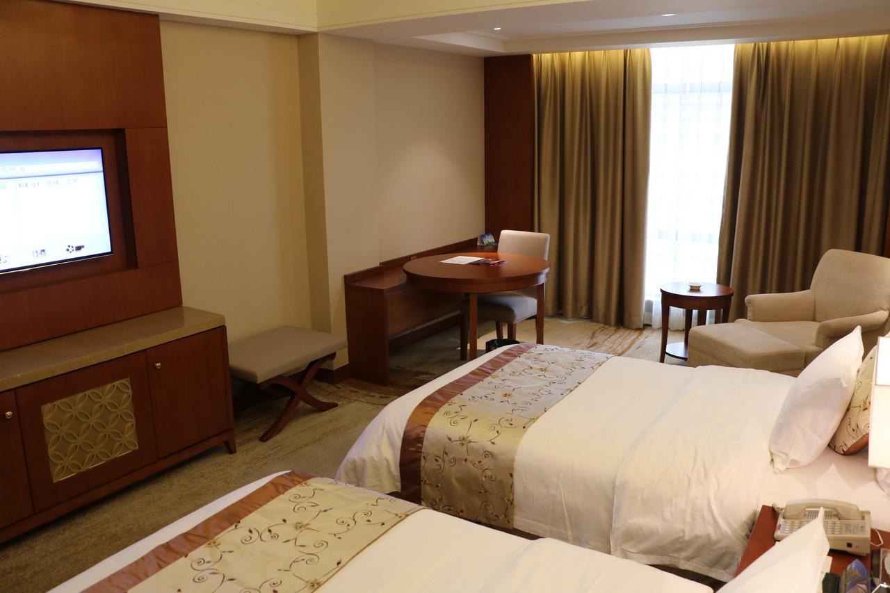 Rongjiang Hotel Jieyang Экстерьер фото