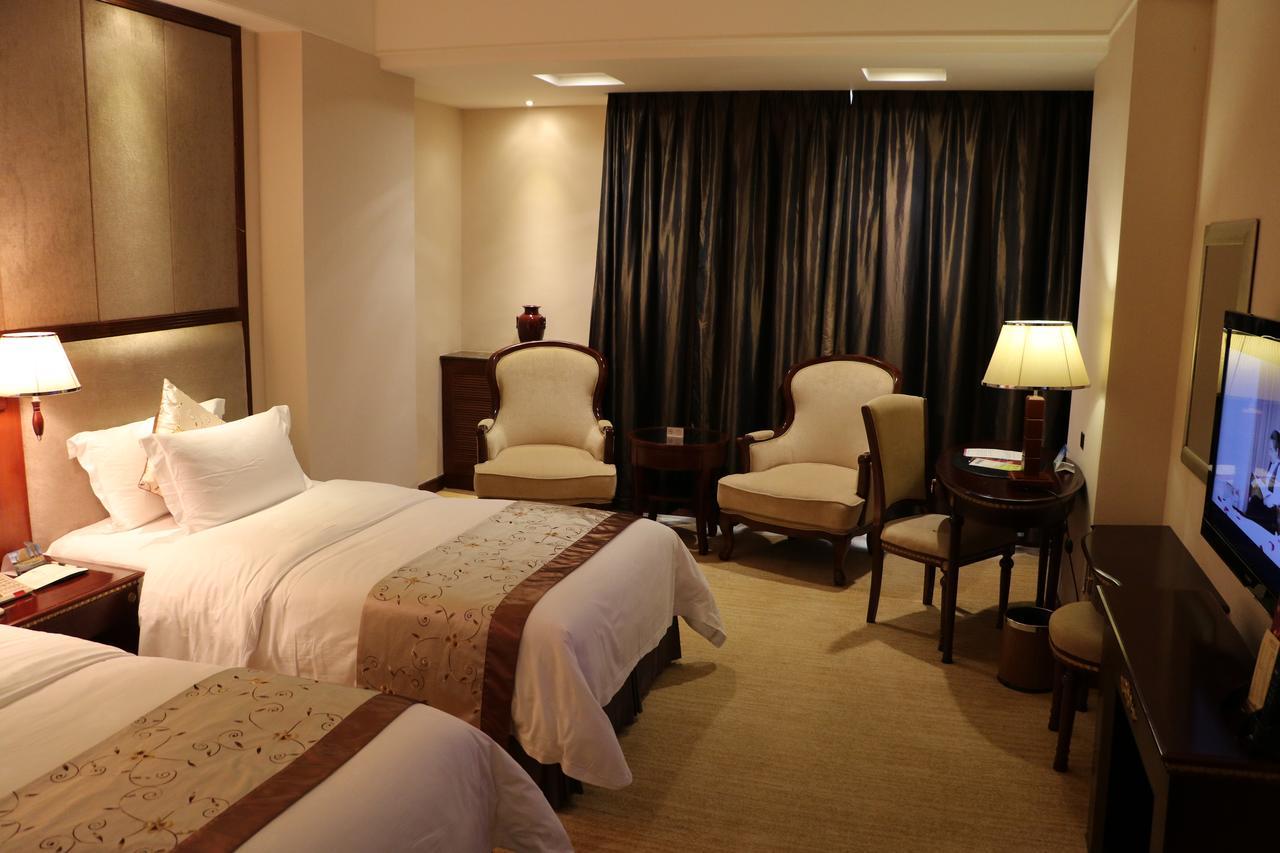 Rongjiang Hotel Jieyang Экстерьер фото